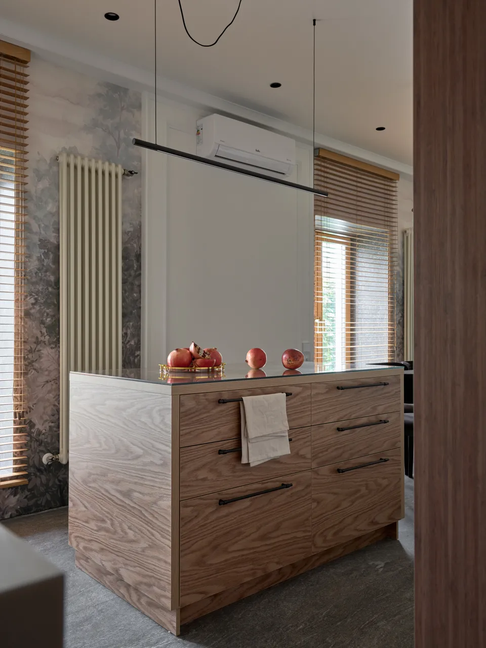 Остров с гранатами